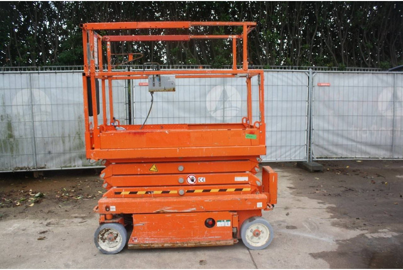 Skyjack SJ3219 - Scissor lift: picture 3 Skyjack SJ3219 - Scissor lift: picture 3