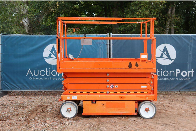 Skyjack SJ4626 - Scissor lift: picture 2 Skyjack SJ4626 - Scissor lift: picture 2