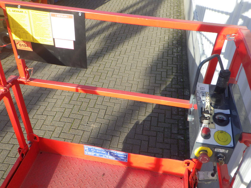 Skyjack SJ4632 - Scissor lift: picture 4 Skyjack SJ4632 - Scissor lift: picture 4