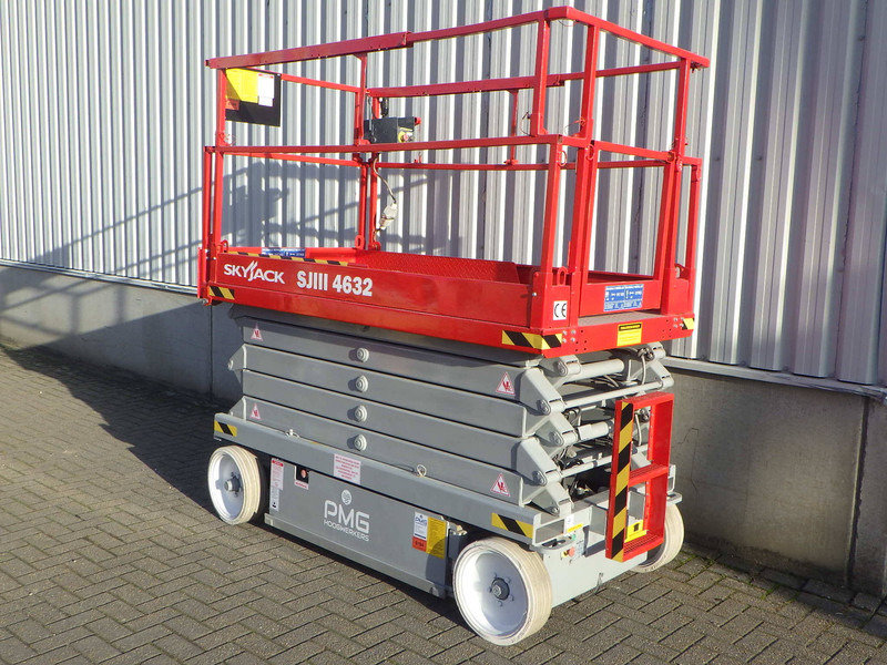 Skyjack SJ4632 - Scissor lift: picture 3 Skyjack SJ4632 - Scissor lift: picture 3