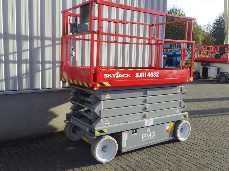 Skyjack SJ4632 - Scissor lift: picture 2 Skyjack SJ4632 - Scissor lift: picture 2