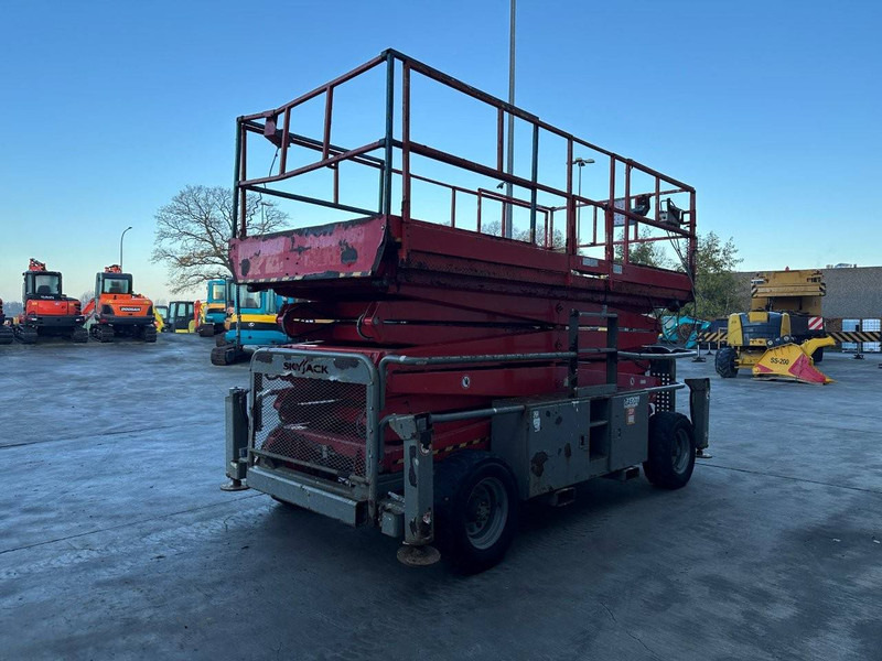 Skyjack SJ9250 - Scissor lift: picture 4 Skyjack SJ9250 - Scissor lift: picture 4