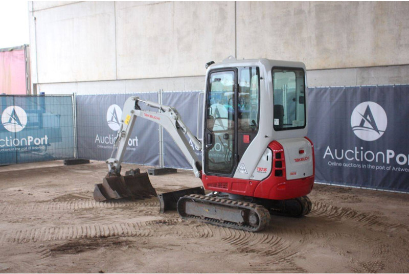 Takeuchi TB216 - Mini excavator: picture 3 Takeuchi TB216 - Mini excavator: picture 3