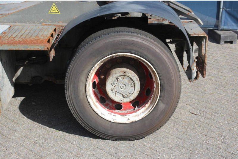 Terminal tractor Terberg YT222: picture 13