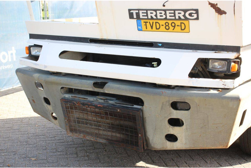 Terminal tractor Terberg YT222: picture 11