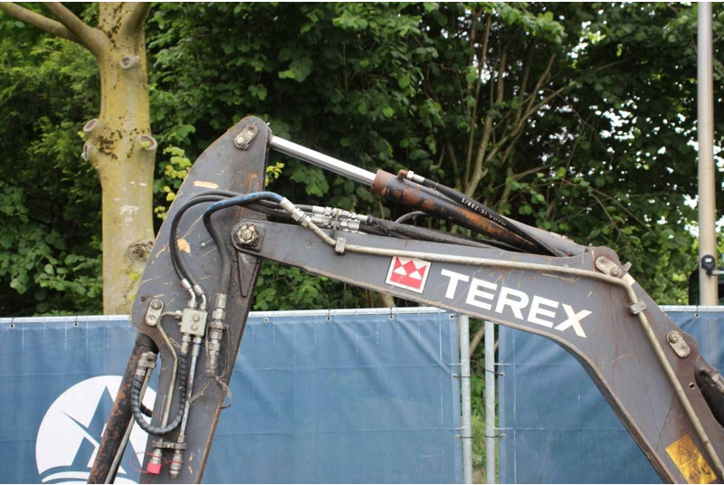 Crawler excavator Terex TC35: picture 12