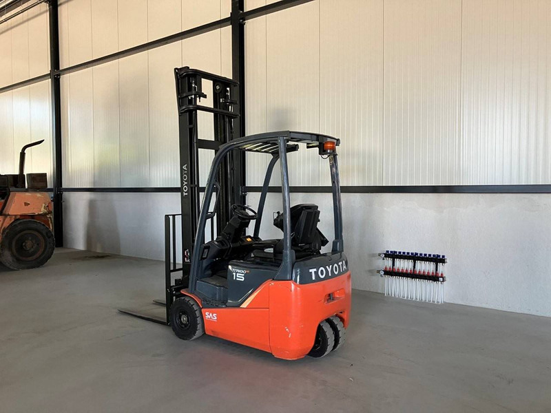 Toyota 8FBE15T - Electric forklift: picture 4 Toyota 8FBE15T - Electric forklift: picture 4