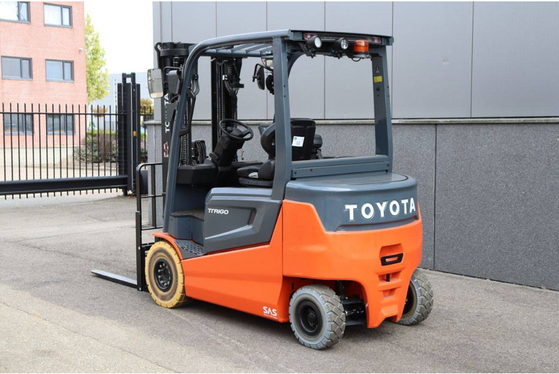 Toyota 9FBM25T - Electric forklift: picture 4 Toyota 9FBM25T - Electric forklift: picture 4