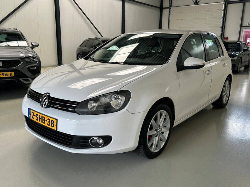Volkswagen GOLF 1.6 TDI HIGHLINE - Sedan: picture 1 Volkswagen GOLF 1.6 TDI HIGHLINE - Sedan: picture 1