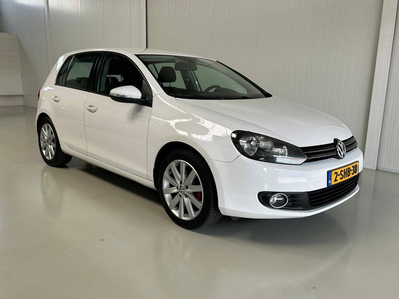 Volkswagen GOLF 1.6 TDI HIGHLINE - Sedan: picture 2 Volkswagen GOLF 1.6 TDI HIGHLINE - Sedan: picture 2