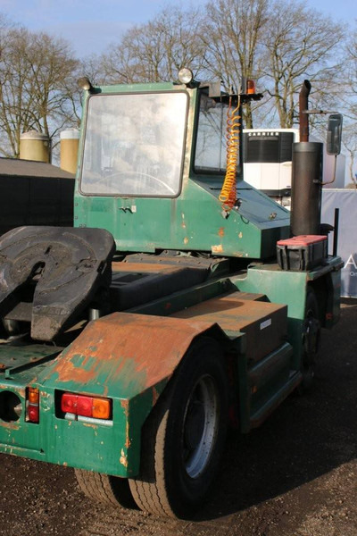 Volvo - Terminal tractor: picture 5 Volvo - Terminal tractor: picture 5