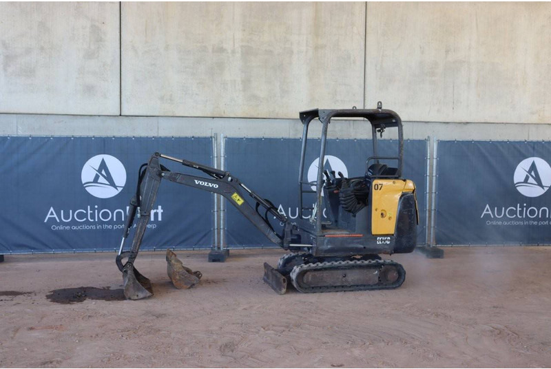 Volvo EC15D - Mini excavator: picture 1 Volvo EC15D - Mini excavator: picture 1