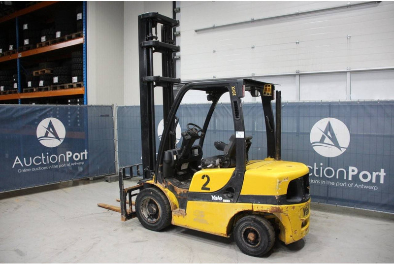 Yale GDP30VX E2345 - Diesel forklift: picture 3 Yale GDP30VX E2345 - Diesel forklift: picture 3