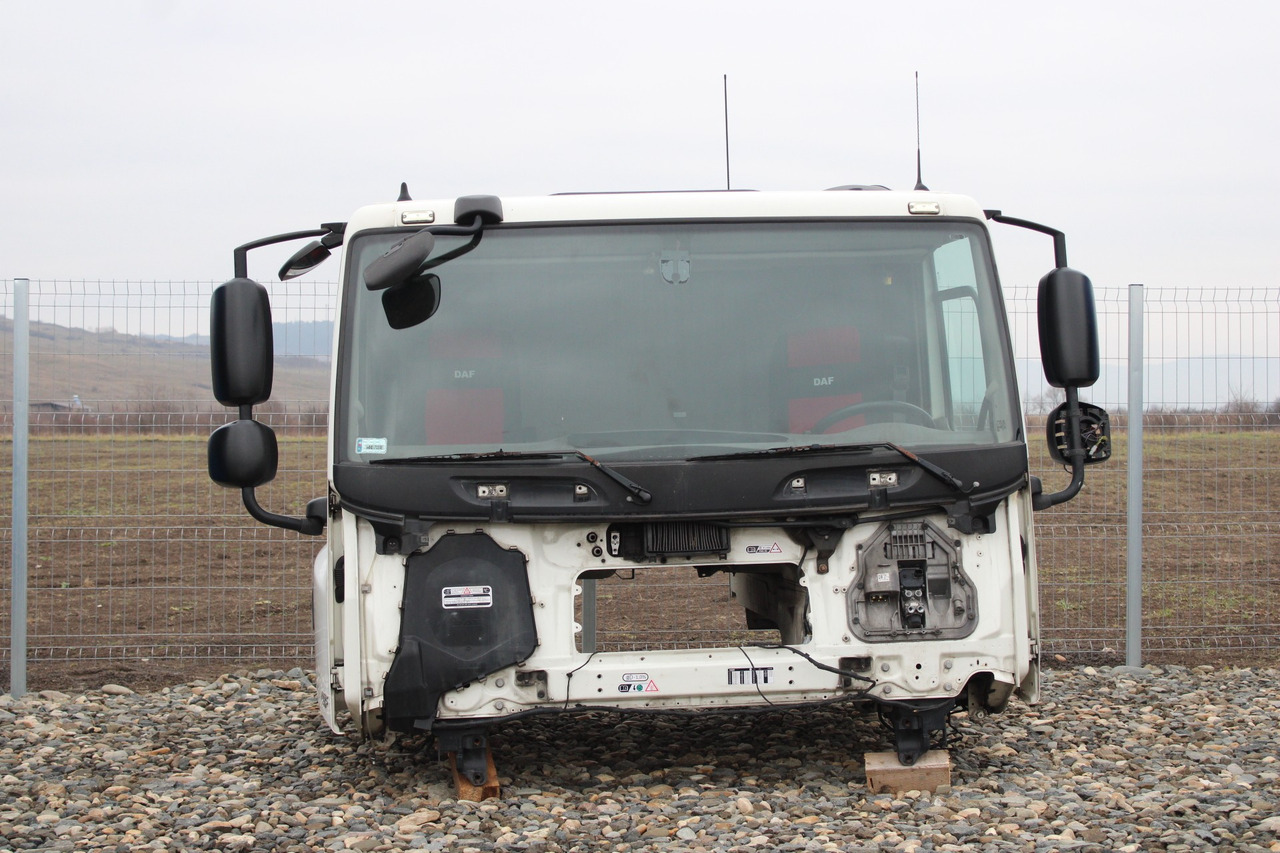 CABINA DAF CF SLEEPER L2H1 - Cab for Truck: picture 1 CABINA DAF CF SLEEPER L2H1 - Cab for Truck: picture 1