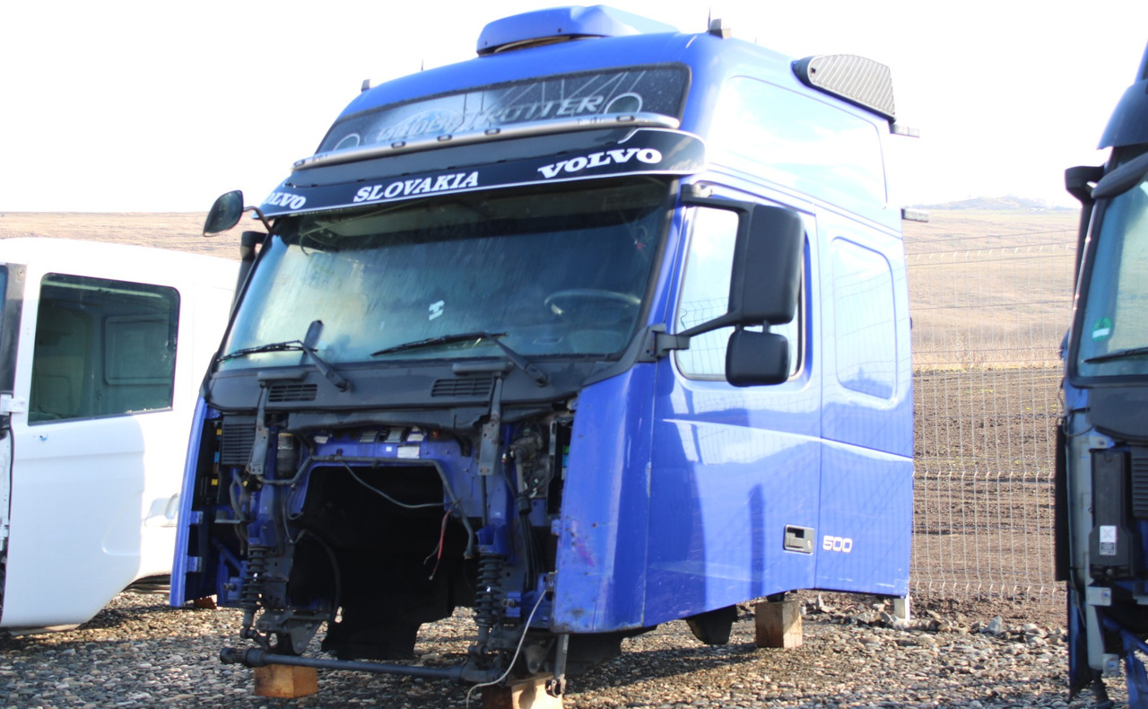 CABINA VOLVO FH13 GLOBETROTTER L2H3 - Cab for Truck: picture 2 CABINA VOLVO FH13 GLOBETROTTER L2H3 - Cab for Truck: picture 2