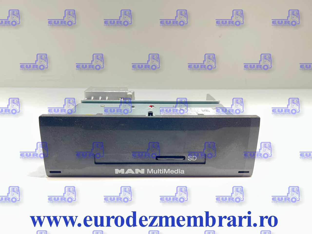 ELEMENT BORD RADIO MAN MMT3 81.28100.6081 - Cab and interior for Truck: picture 1 ELEMENT BORD RADIO MAN MMT3 81.28100.6081 - Cab and interior for Truck: picture 1