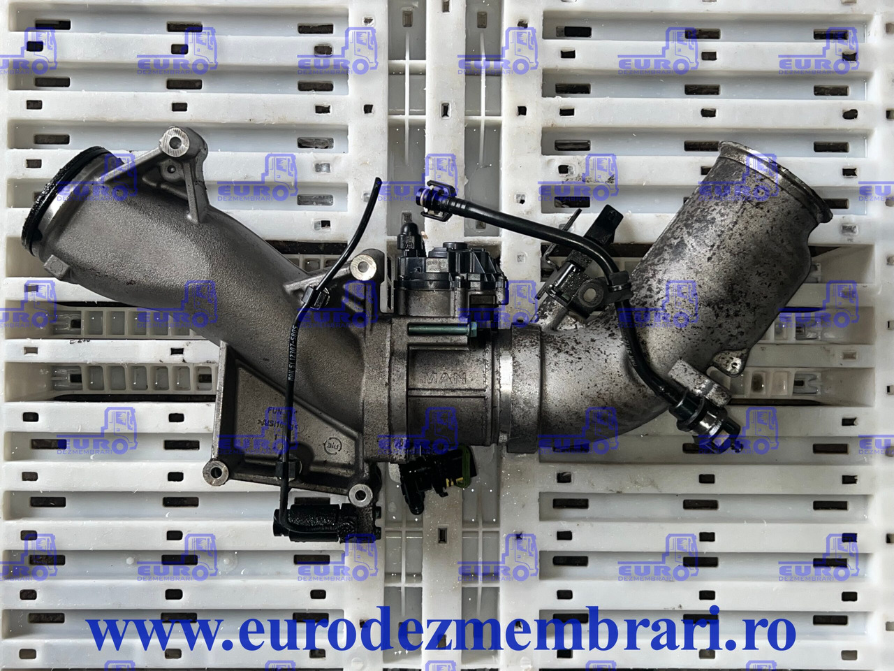 GALERIE ADMISIE + CLAPETA ACCELERATIE MAN TGX D3876 51.09413.7018, 51.09412.0323, 51.09412.0718, 51.26803.0055, 51.25902.0154, 51.25902.0081 - Intake manifold for Truck: picture 2 GALERIE ADMISIE + CLAPETA ACCELERATIE MAN TGX D3876 51.09413.7018, 51.09412.0323, 51.09412.0718, 51.26803.0055, 51.25902.0154, 51.25902.0081 - Intake manifold for Truck: picture 2