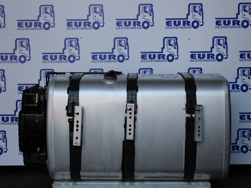 REZERVOR COMBUSTIBIL 570L + CARCASA POMPARE COMBUSTIBIL SCANIA SUPER 2710466, 3110686 - Fuel tank for Truck: picture 1 REZERVOR COMBUSTIBIL 570L + CARCASA POMPARE COMBUSTIBIL SCANIA SUPER 2710466, 3110686 - Fuel tank for Truck: picture 1
