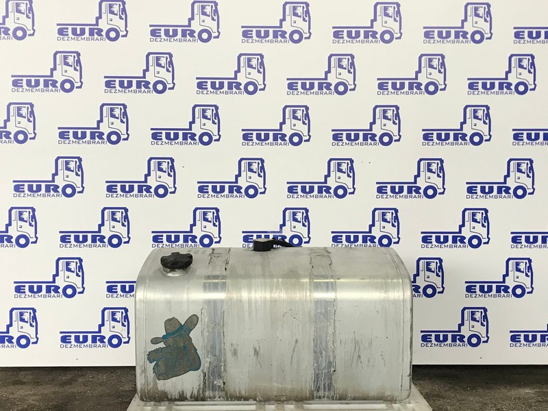 REZERVOR COMBUSTIBIL VOLVO MEGA L=104CM l=68CM H=58CM 21655329 - Fuel tank for Truck: picture 1 REZERVOR COMBUSTIBIL VOLVO MEGA L=104CM l=68CM H=58CM 21655329 - Fuel tank for Truck: picture 1