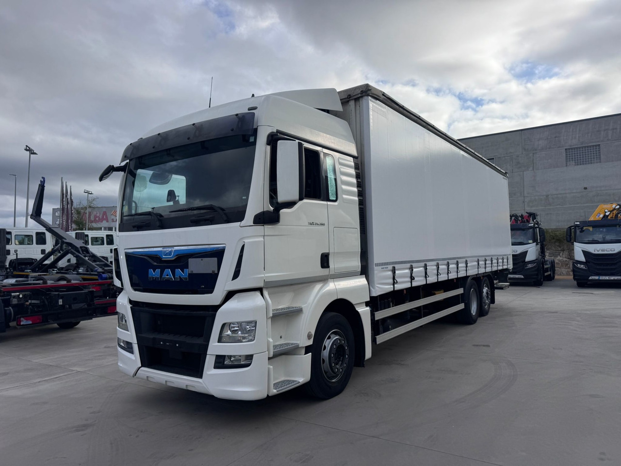 MAN 26.360 L TGX E6 (Tauliner) - Curtainsider truck: picture 1 MAN 26.360 L TGX E6 (Tauliner) - Curtainsider truck: picture 1