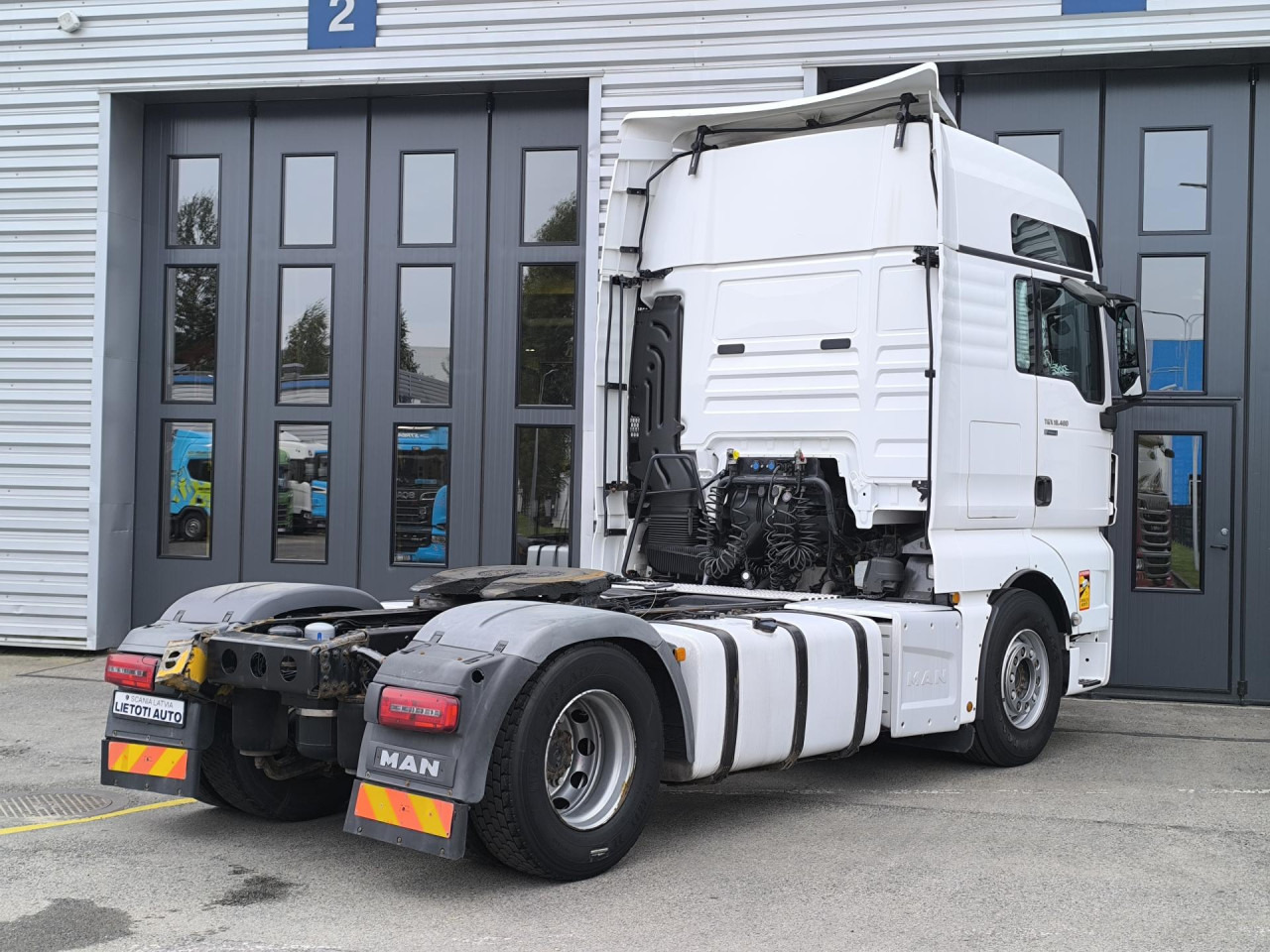 Tractor unit MAN TGX 18.480: picture 8