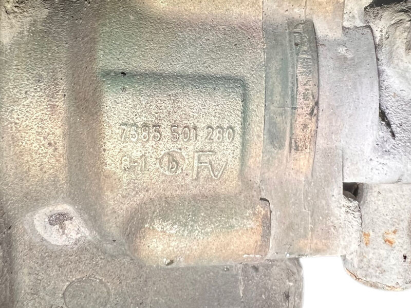 Volvo - Steering pump: picture 5 Volvo - Steering pump: picture 5