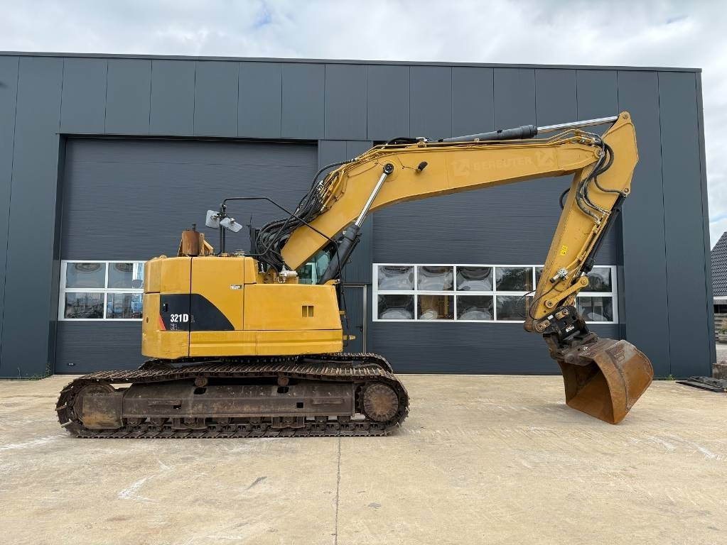Crawler excavator CAT 321 D LCR: picture 11
