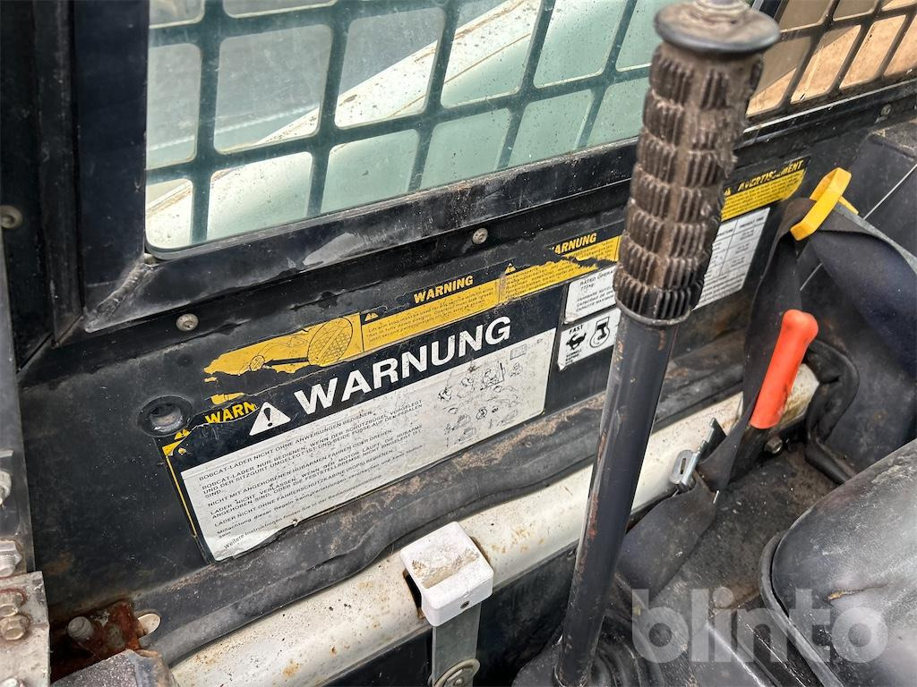 Skid steer loader Bobcat 843: picture 35