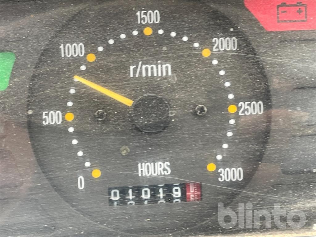 EUROTRAC F40 (2007) - Farm tractor: picture 5 EUROTRAC F40 (2007) - Farm tractor: picture 5