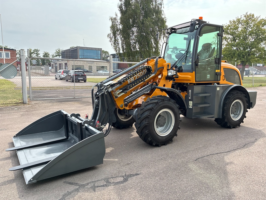 Everun ER 2500 F PRO - Telescopic handler: picture 1 Everun ER 2500 F PRO - Telescopic handler: picture 1