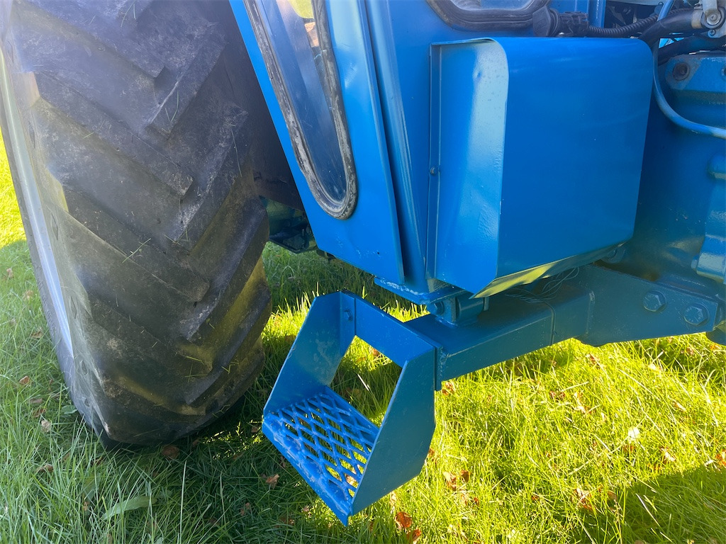 Farm tractor FORD 5000: picture 50
