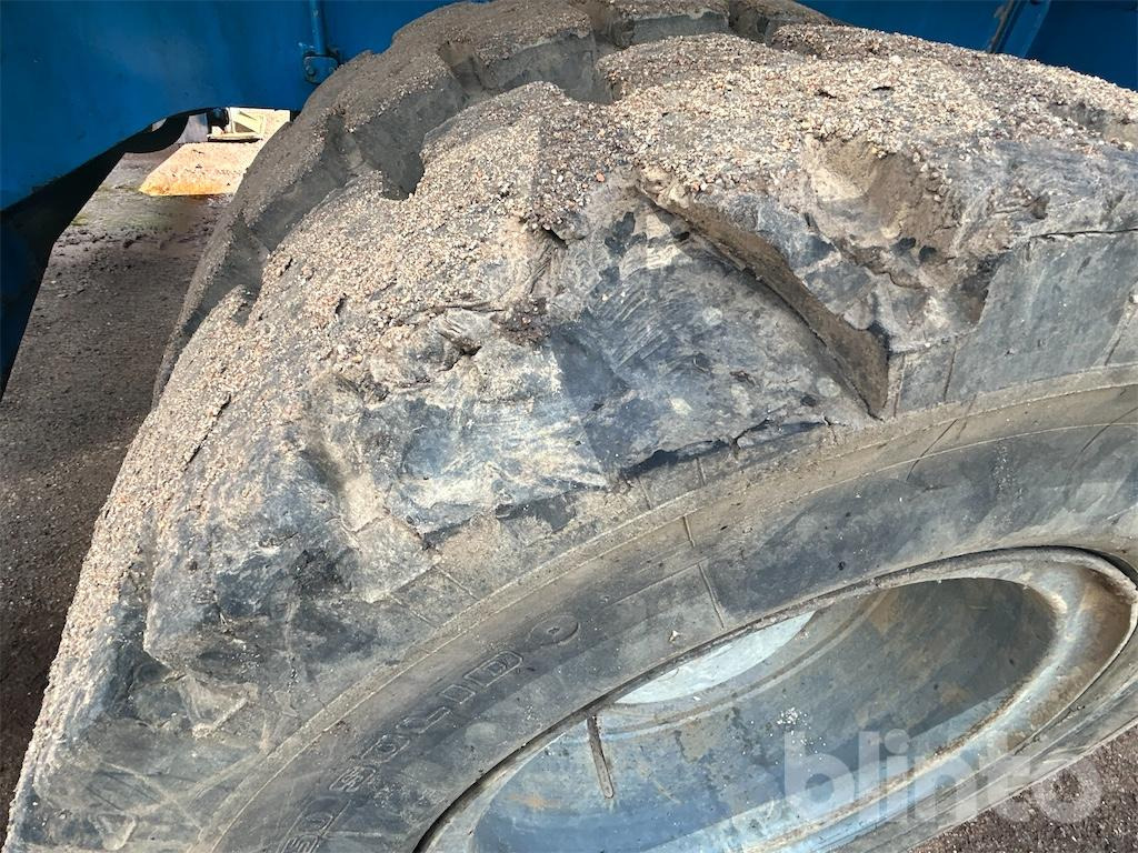 Waste/ Industry handler Fuchs Terex MHL350: picture 12