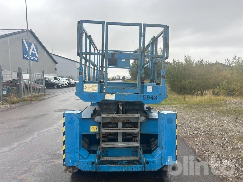 Genie 3268 RT - Scissor lift: picture 4 Genie 3268 RT - Scissor lift: picture 4