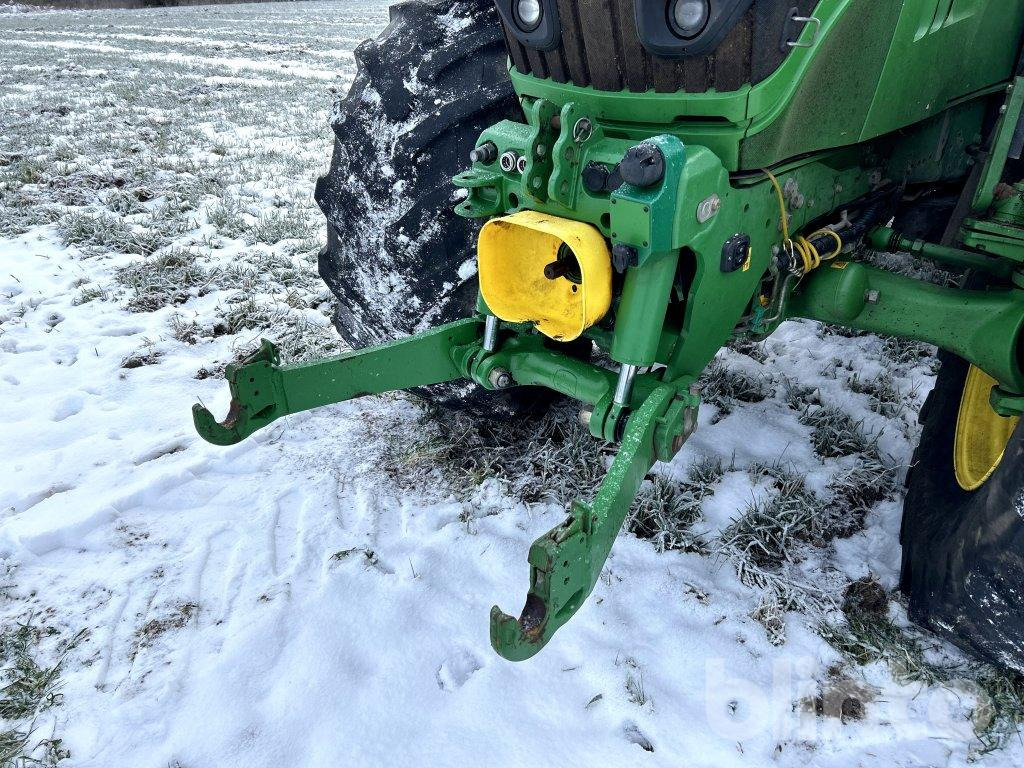 Farm tractor JOHN DEERE 6215R: picture 25