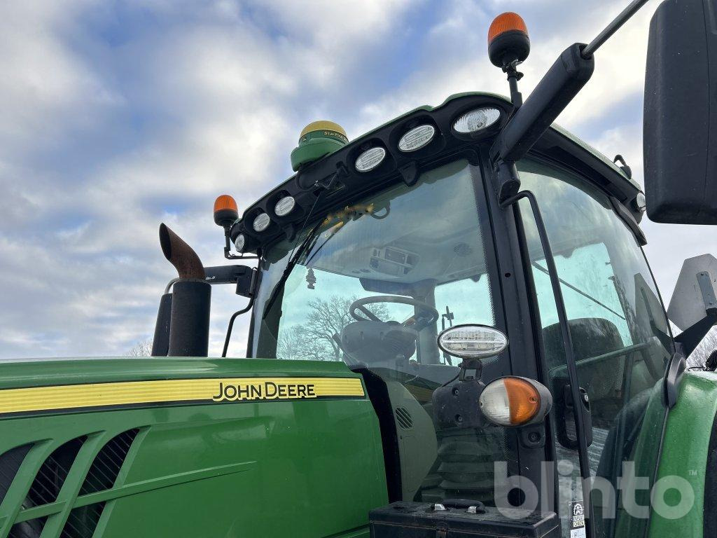 Farm tractor JOHN DEERE 6215R: picture 19