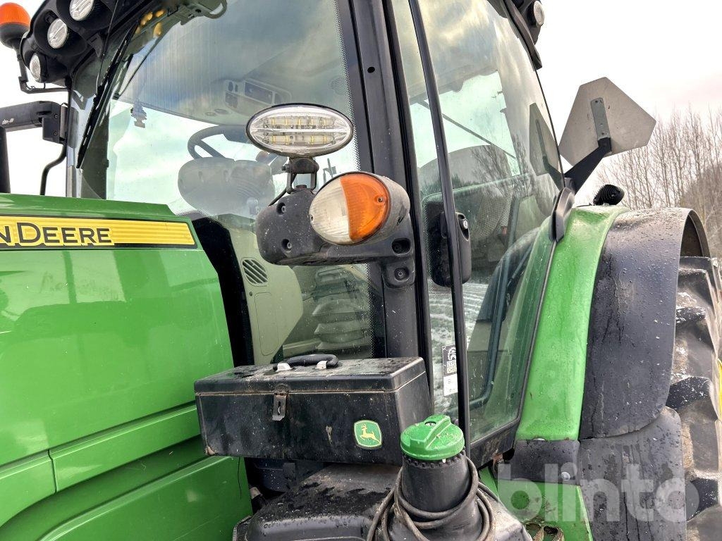 Farm tractor JOHN DEERE 6215R: picture 18