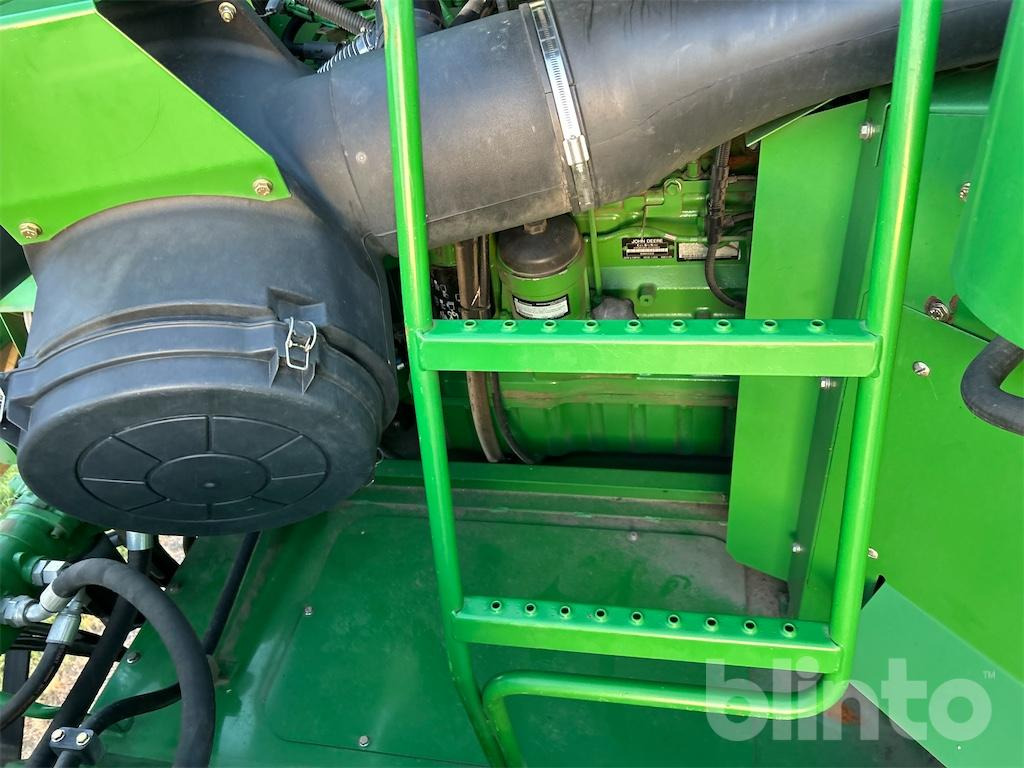 Combine harvester John Deere T 560 HM (2010): picture 46