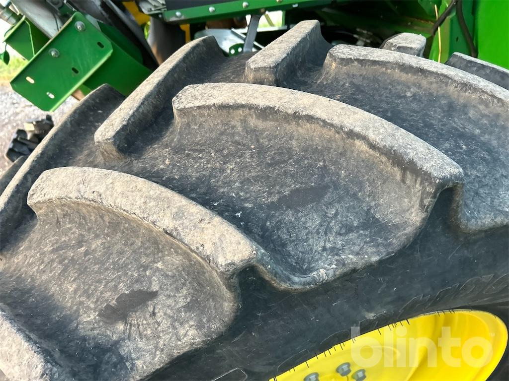 Combine harvester John Deere T 560 HM (2010): picture 34