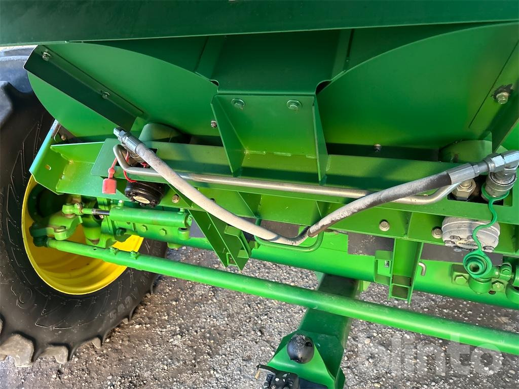 Combine harvester John Deere T 560 HM (2010): picture 30