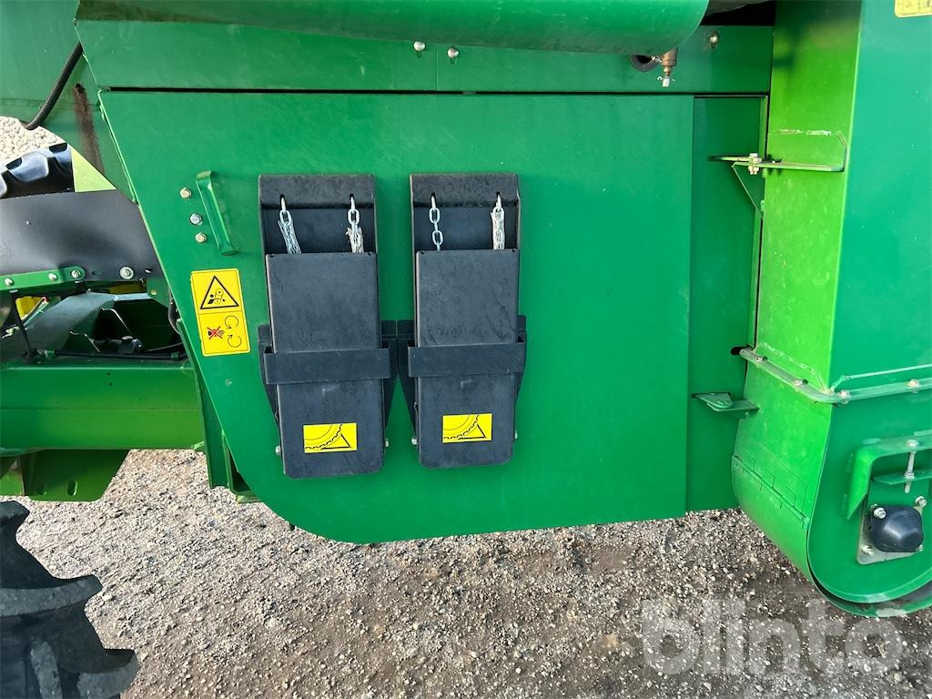 Combine harvester John Deere T 560 HM (2010): picture 38