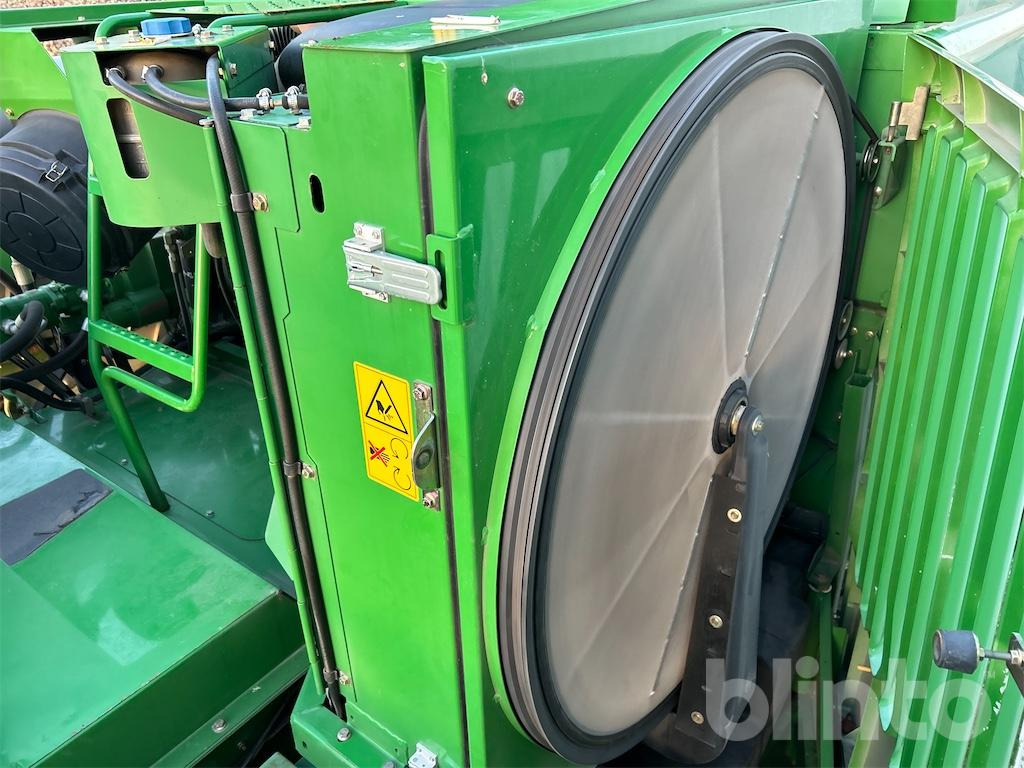 Combine harvester John Deere T 560 HM (2010): picture 44