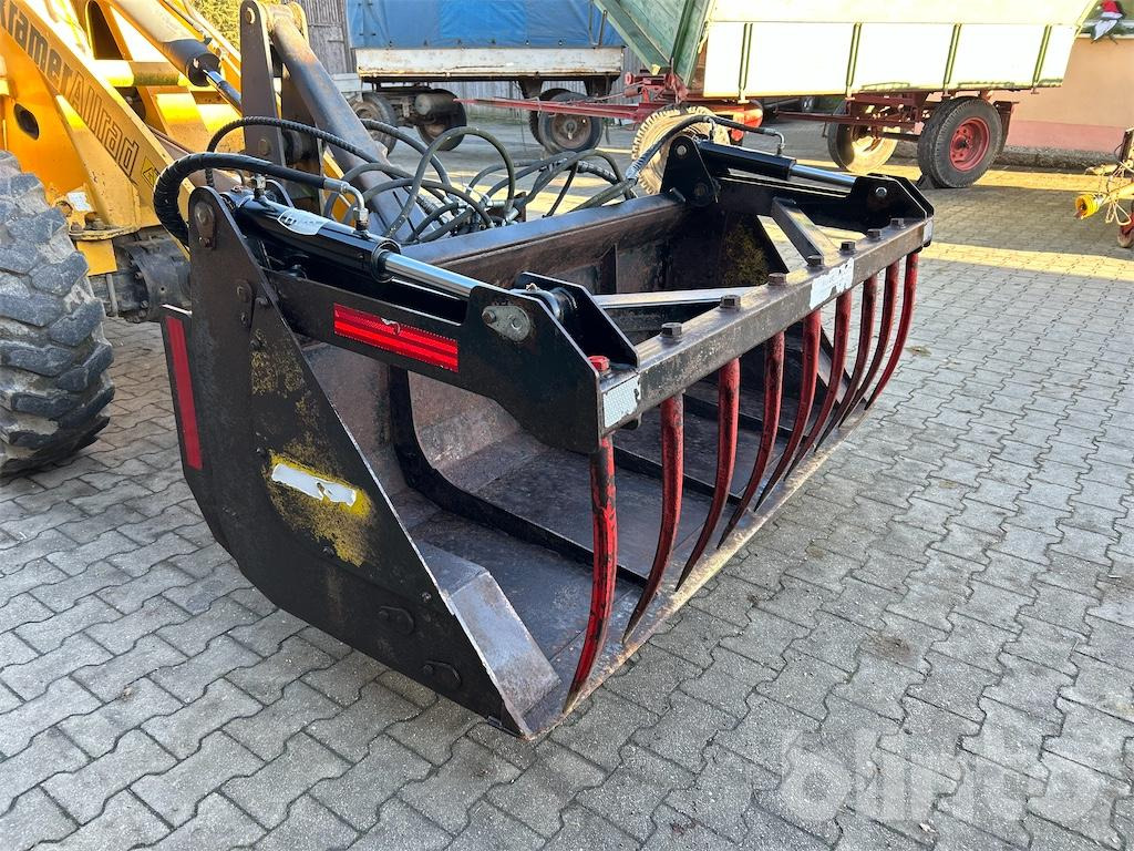Kreatec mit Niederhalter - Loader bucket: picture 2 Kreatec mit Niederhalter - Loader bucket: picture 2