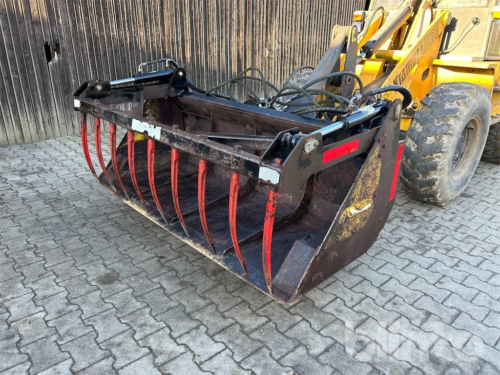 Kreatec mit Niederhalter - Loader bucket: picture 1 Kreatec mit Niederhalter - Loader bucket: picture 1