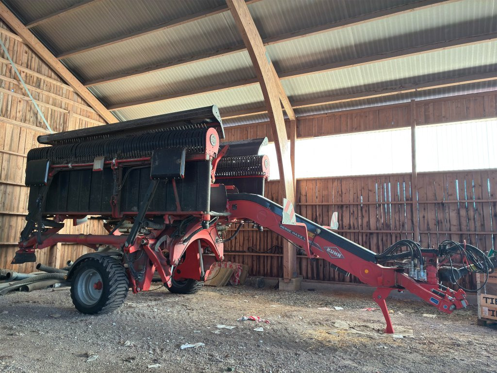 Kuhn Merge Max 1090 - Tedder/ Rake: picture 4 Kuhn Merge Max 1090 - Tedder/ Rake: picture 4