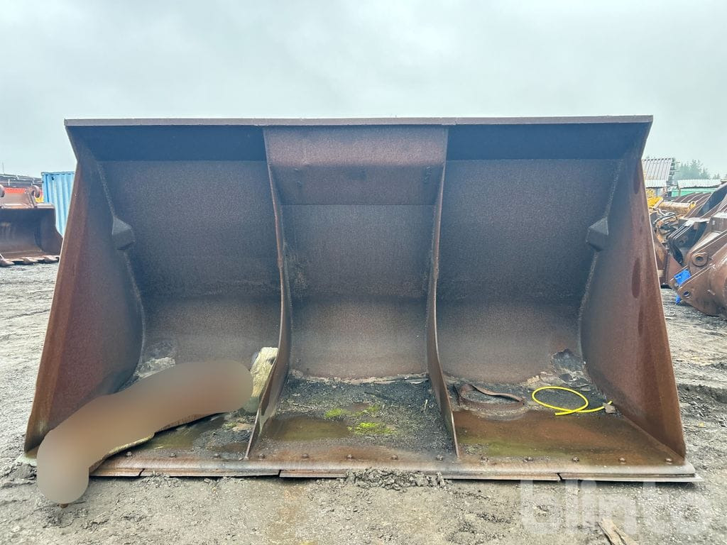 Lastarskopa 4000mm - Loader bucket: picture 2 Lastarskopa 4000mm - Loader bucket: picture 2