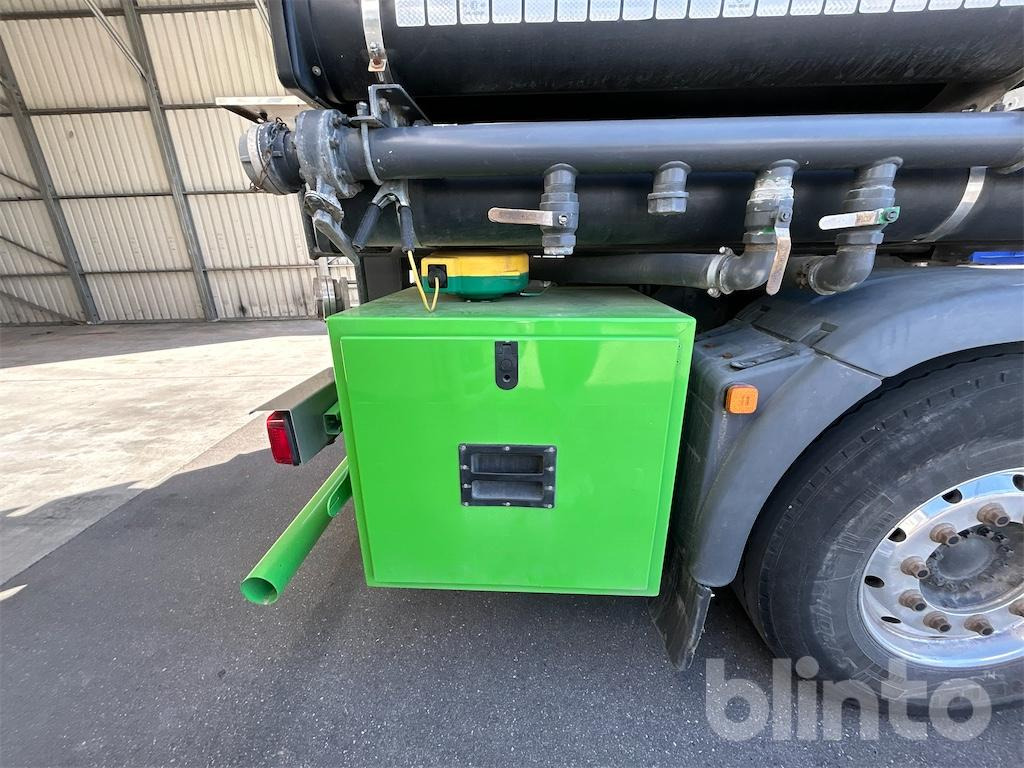 Tank truck MAN TGX: picture 47