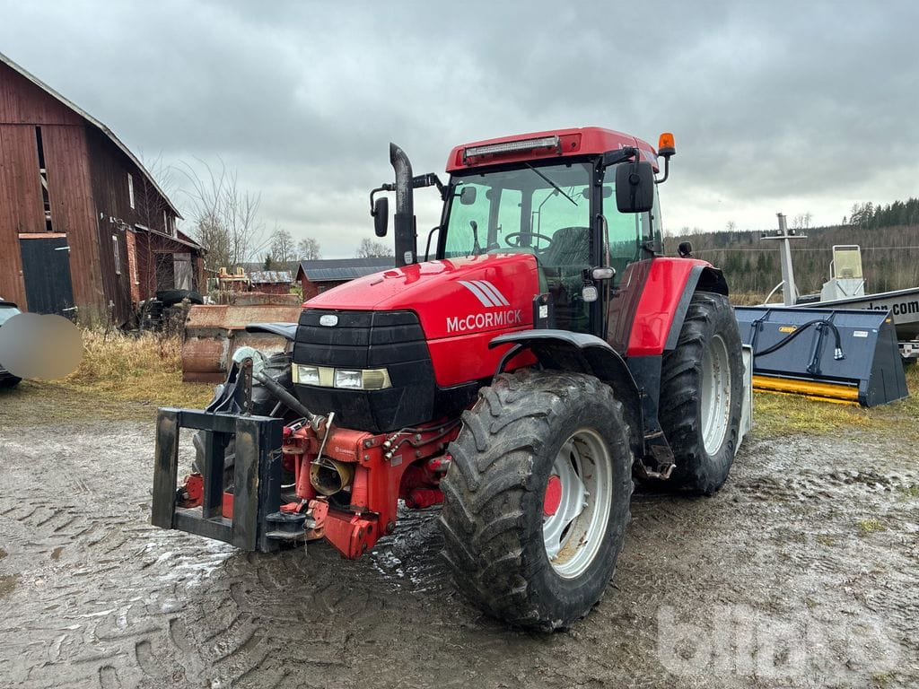 MC-CORMICK MTX 140 - Farm tractor: picture 1 MC-CORMICK MTX 140 - Farm tractor: picture 1