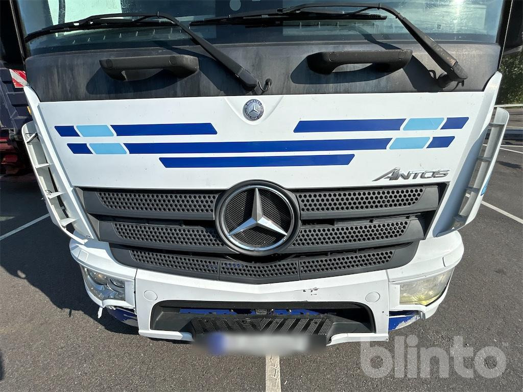 Box truck MERCEDES-BENZ: picture 15
