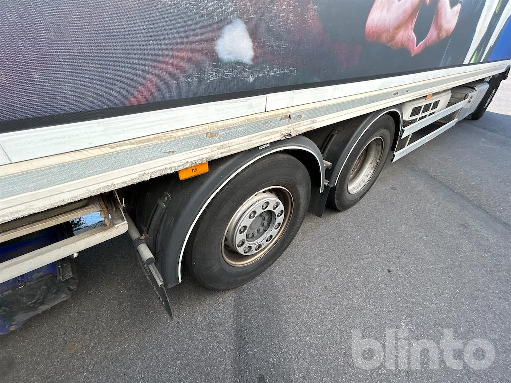 Box truck MERCEDES-BENZ: picture 47