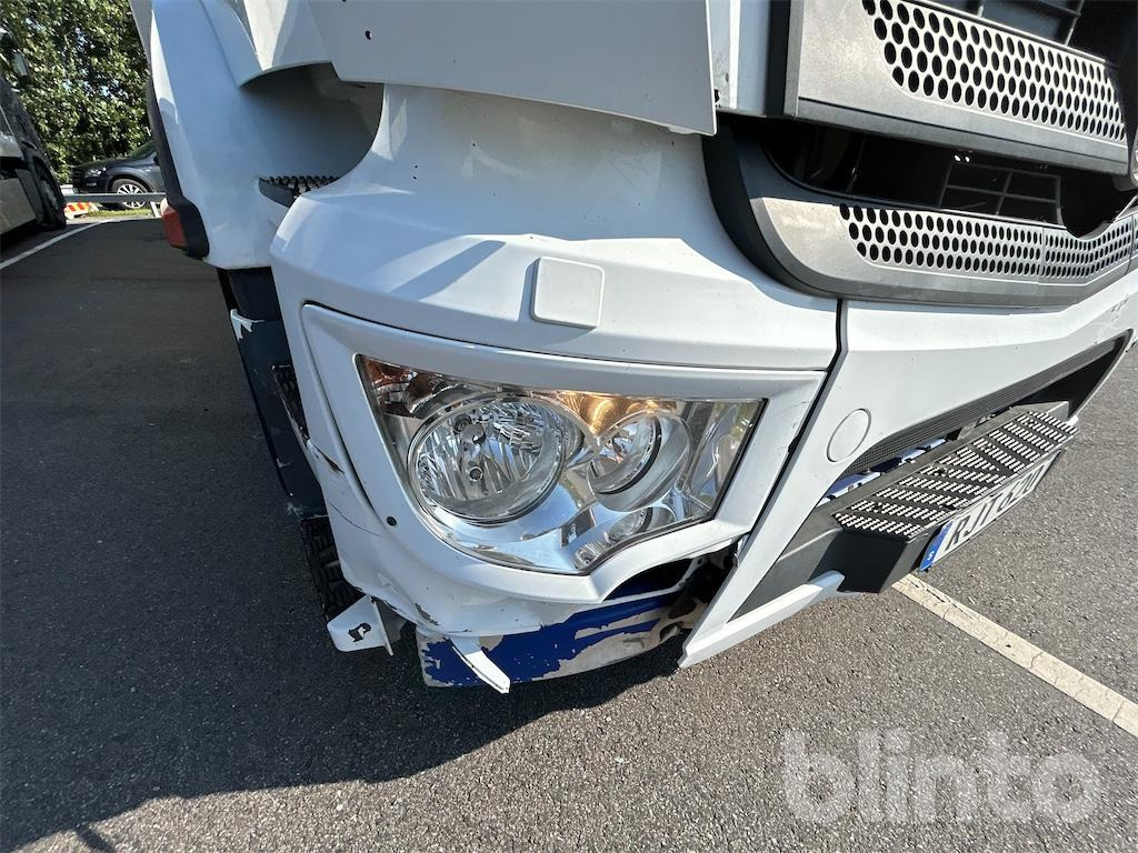 Box truck MERCEDES-BENZ: picture 21